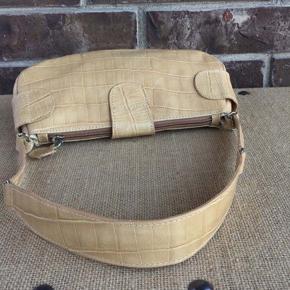 Abaco Croc Embossed Leather Bag - Picture 4 of 8